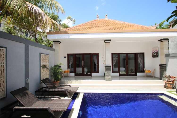 Villa Positano Seminyak  Exterior photo